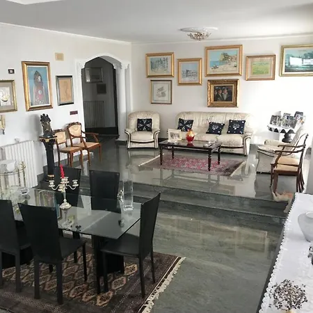 Adriana Bed & Breakfast Praia a Mare